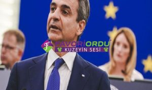 Yunanistan Başbakanı Miçotakis’ten Türkçe paylaşım